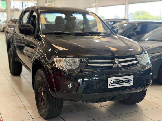 MITSUBISHI L200 TRITON 3.2 HPE 4X4 CD 16V TURBO INTERCOOLER DIESEL 4P AUTOMÁTICO